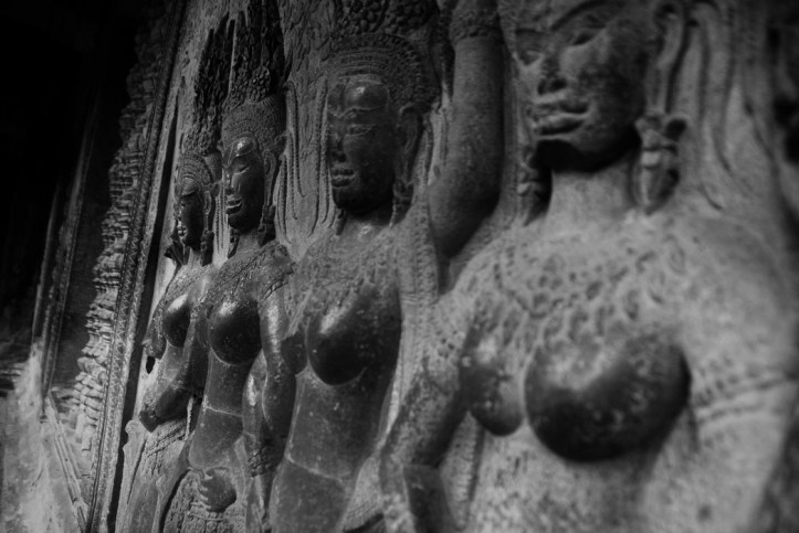 hampir mirip borobudur ya :)