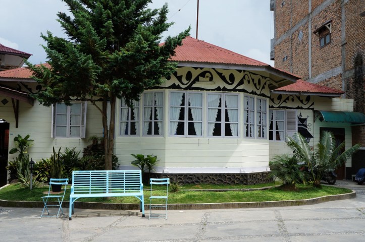 foto wisma Sibayak was taken by Matthew :)