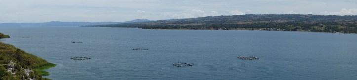 Panorama. yang titik item itu keramba ikan