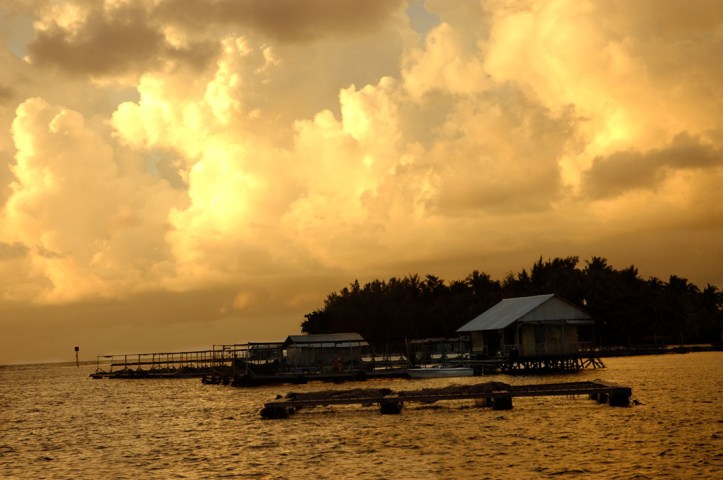 sunset di karimun jawa