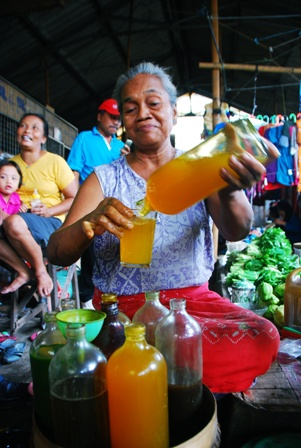 pedagang jamu di pasar Klaten