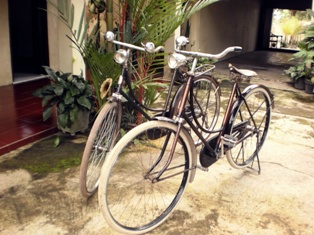 sepeda ontel was taken by ipon