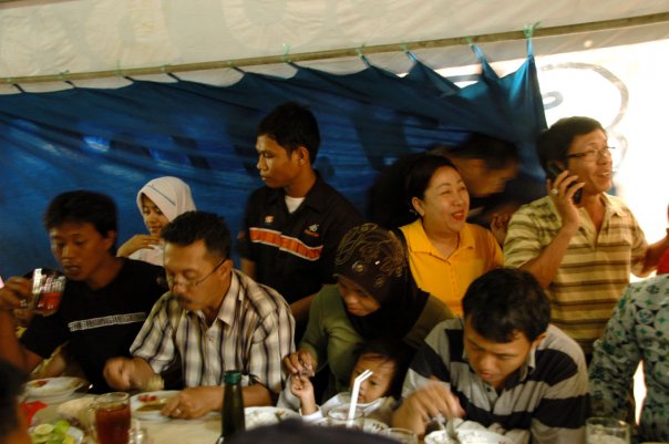 belon kelar makan udah ditungguin loh