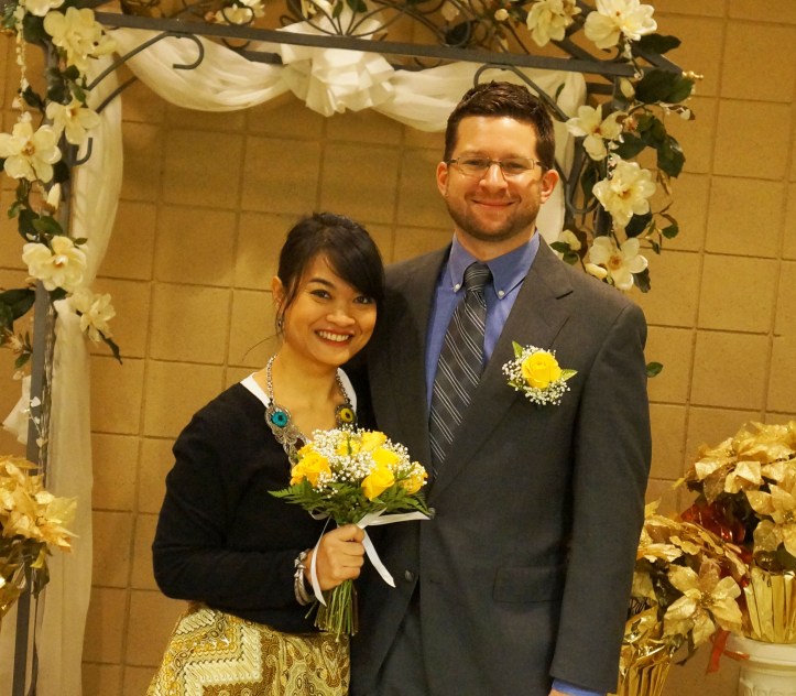 Jomplang gitu bajunya. Huh tetep kesel