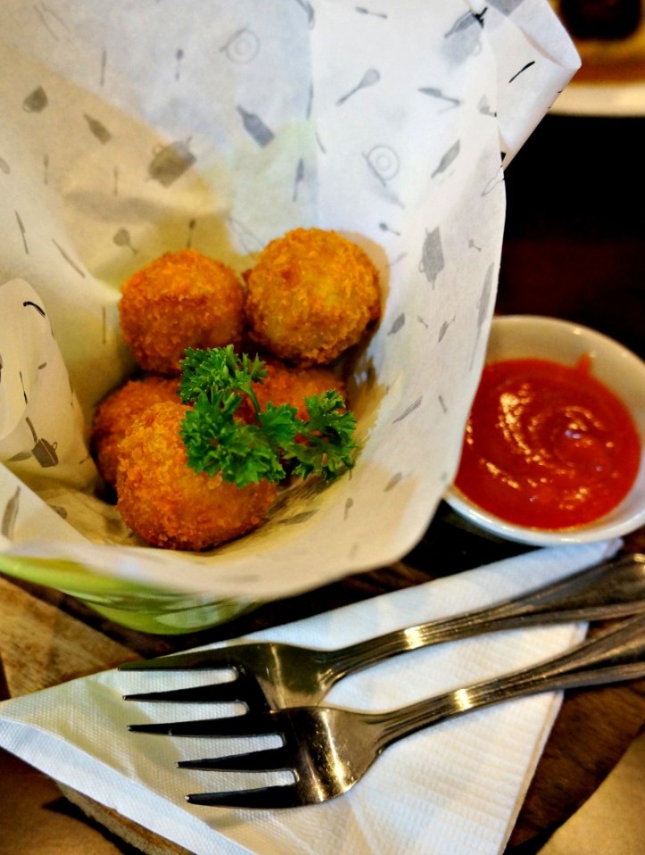 Bitterbalen yang juga enak