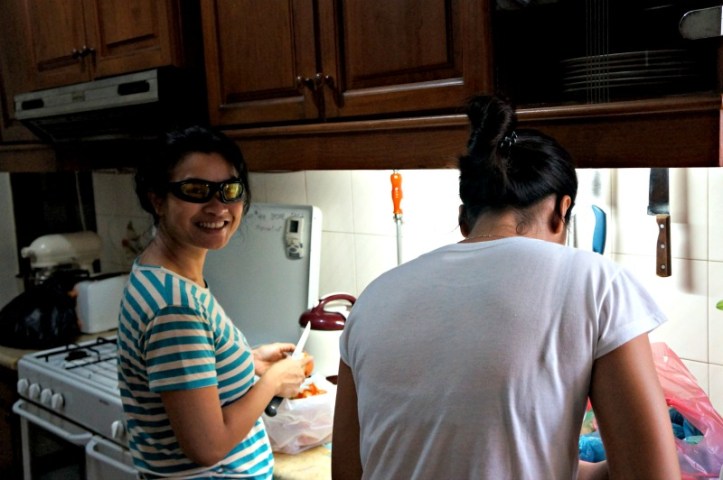 Kacamata untuk kerja sih ini sebenarnya yang saya pakai untuk motong bawang supaya gak nangis haha