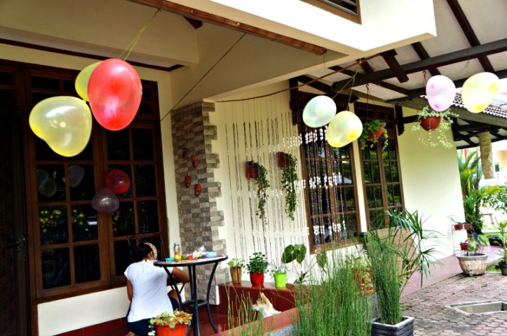 Dekorasi ala kadarnya ala anak TK