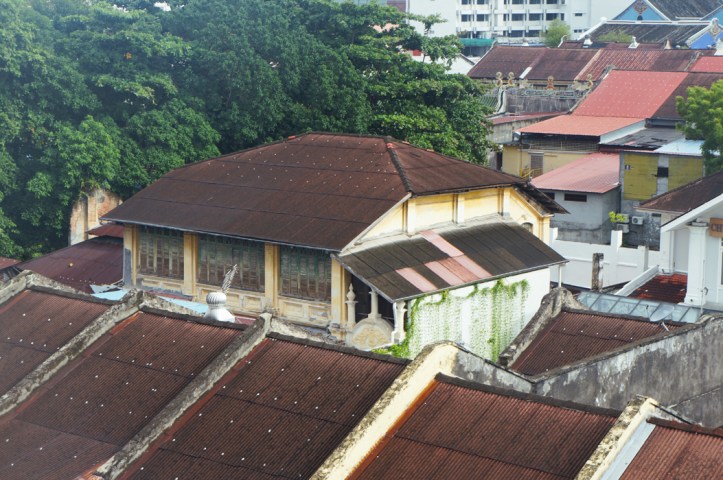 Rumah-rumah tua