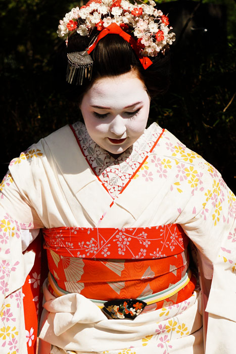 Semua gerakan mereka halus banget