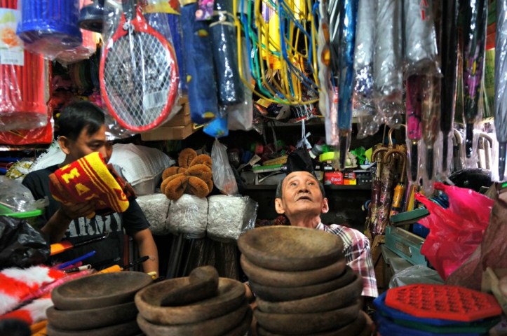 Acek ini pas saya foto langsung bilang "masuk tv one kan?" padahal kamera saya kecil hehe