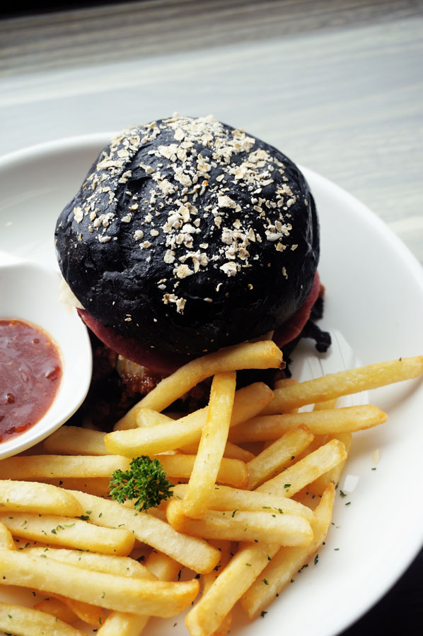 Tenderloin burger - Posh Cafe