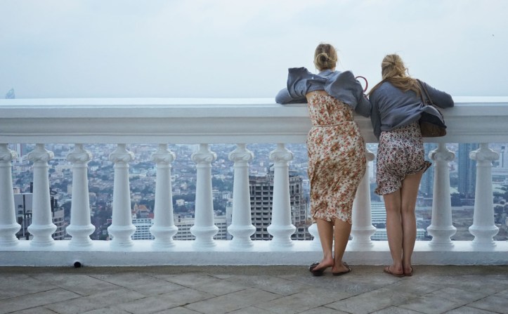 Sirocco Restaurant Bangkok - State Tower 63rd Floor. Tuh kan ketiup angin :)