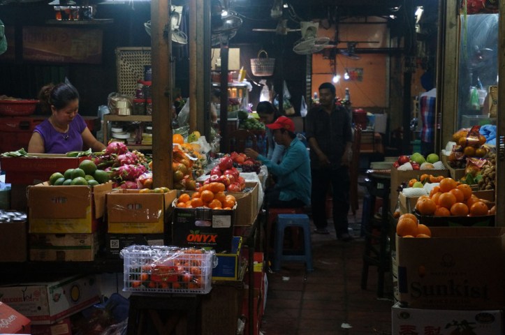 Russian Market: Toul Tom Poung Market