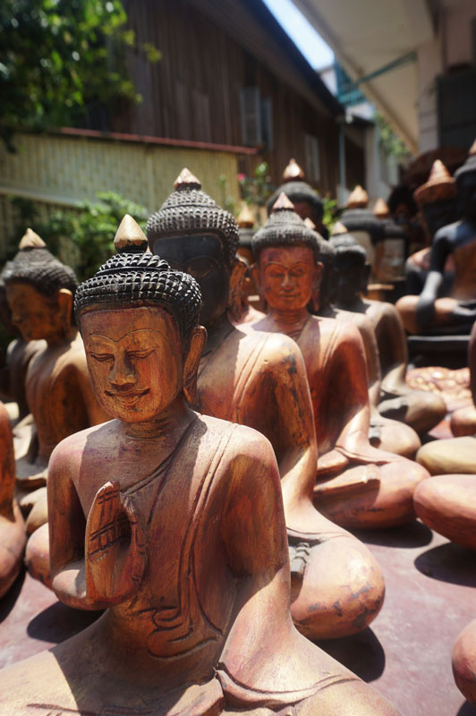 Russian Market: Toul Tom Poung Market