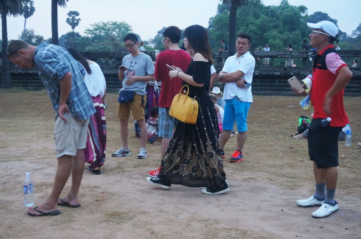 Yang ini mungkin abis clubbing langsung ngejer sunrise