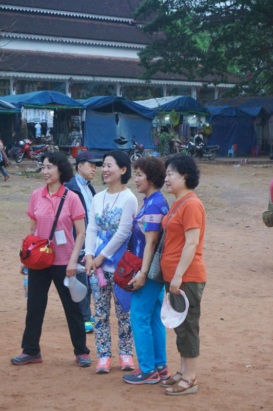 Tante2 yang berangkat dengan group besar. Mereka manis dan kompak sekali