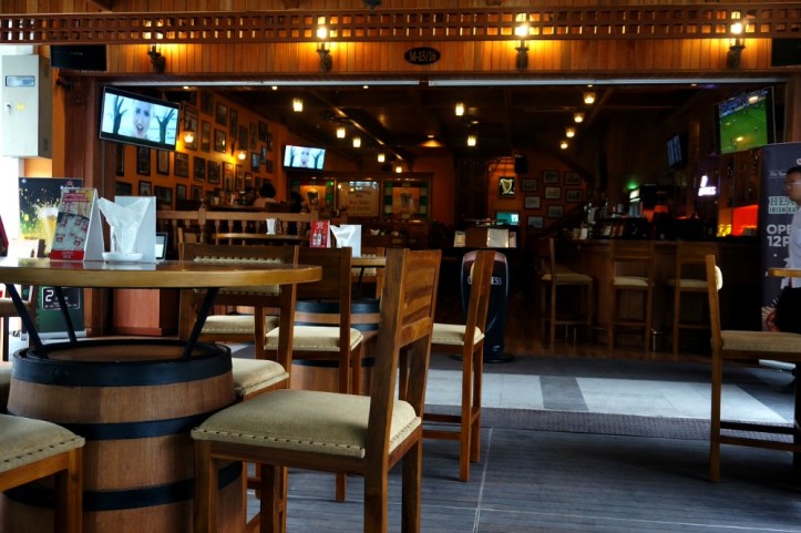 Irish Bar & Restaurant Centre Point