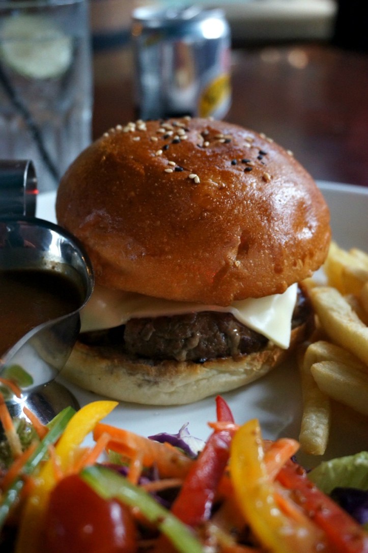 Irish Bar & Restaurant Centre Point