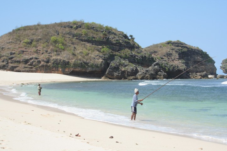 Pantai Watukarung Pacitan