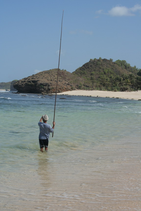 Pantai Watukarung Pacitan