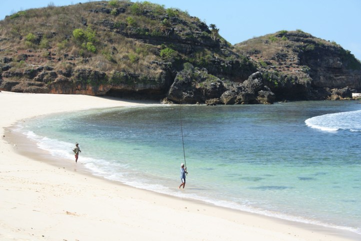Pantai Watukarung Pacitan