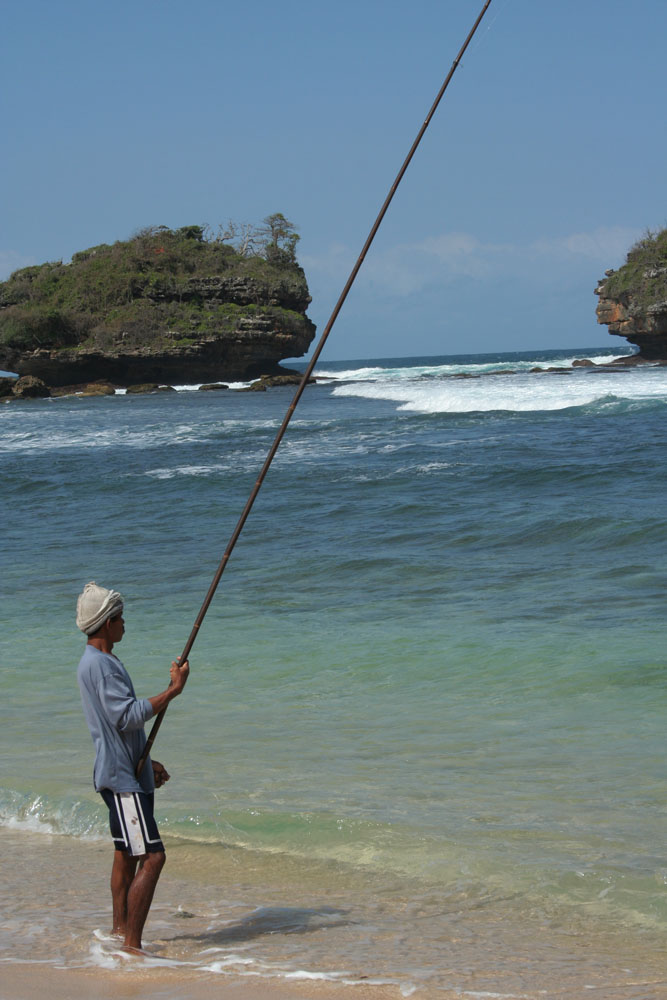 Pantai Watukarung Pacitan