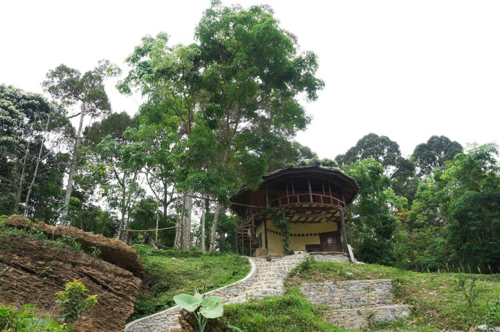 Penginapan kecil di Sungai Landak