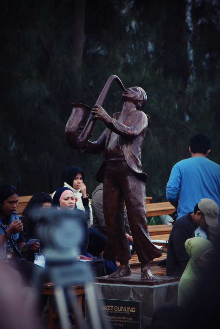 http://www.jazzgunung.com/