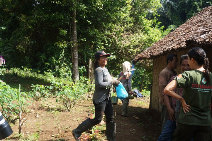 Beberapa ibu pekerja di Orangutan Haven