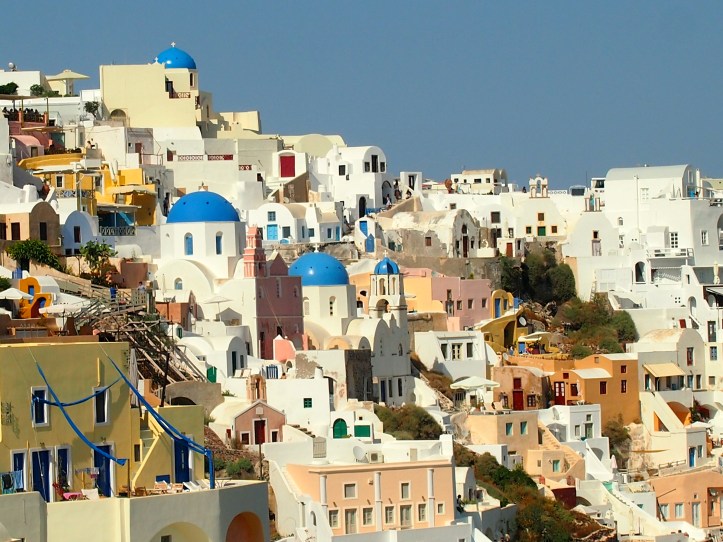 Santorini Pic was taken by @jalan2liburan