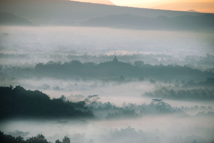 Punthuk Setumbu - Magelang Indonesia