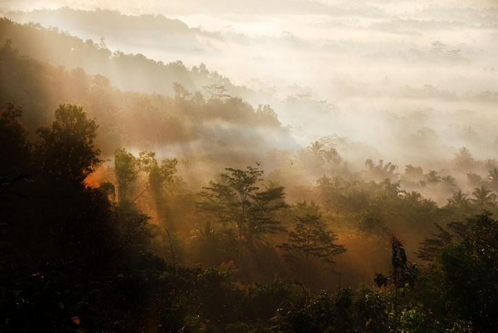 Punthuk Setumbu - Magelang Indonesia